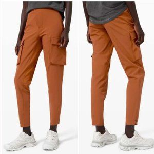 NEW Lululemon Lab Reykur Cargo Tapered Leg Pant in Sable